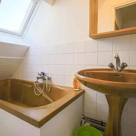 Holiday home Accueillante Maison Proche Carantec