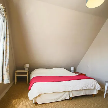Holiday home Accueillante Maison Proche *